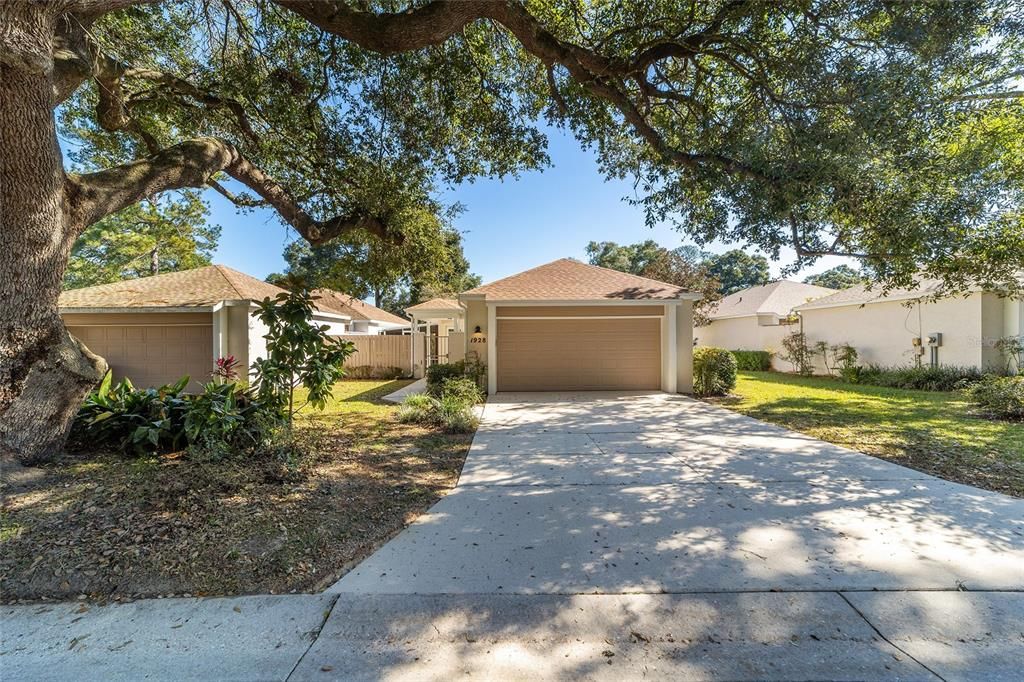 Под контрактом: $225,000 (3 спален, 2 ванн, 1320 Квадратных фут)