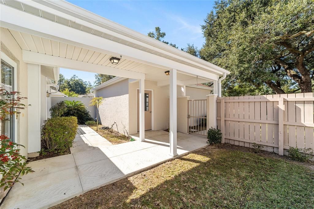 Под контрактом: $225,000 (3 спален, 2 ванн, 1320 Квадратных фут)