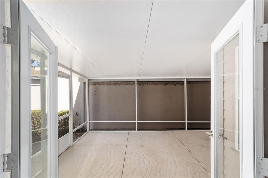 Под контрактом: $225,000 (3 спален, 2 ванн, 1320 Квадратных фут)