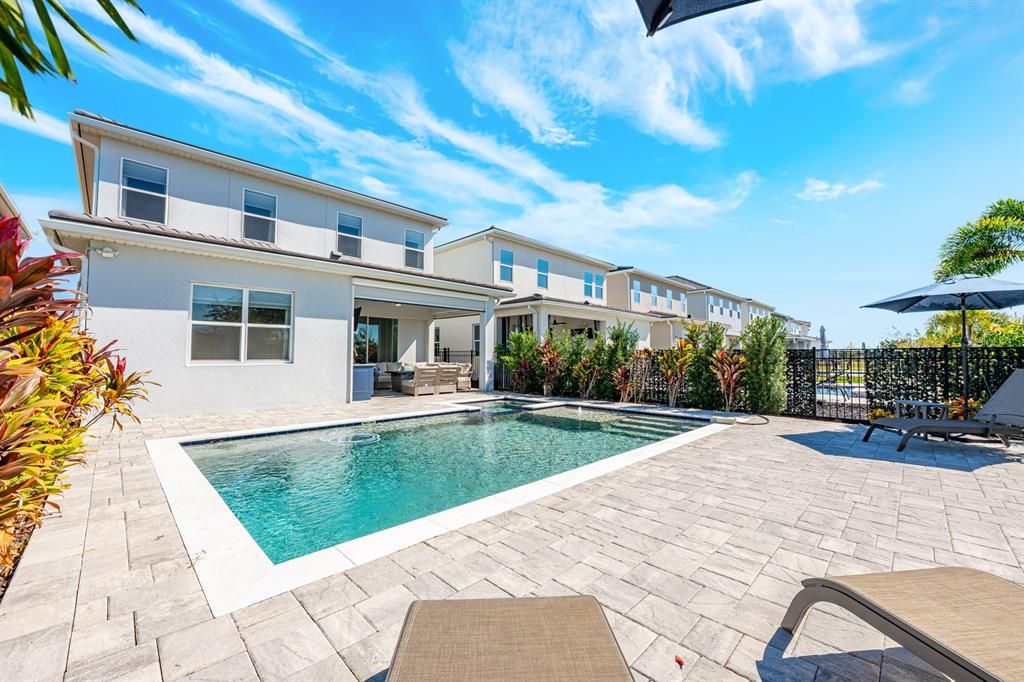 待售: $1,200,000 (5 贝兹, 3 浴室, 3239 平方英尺)