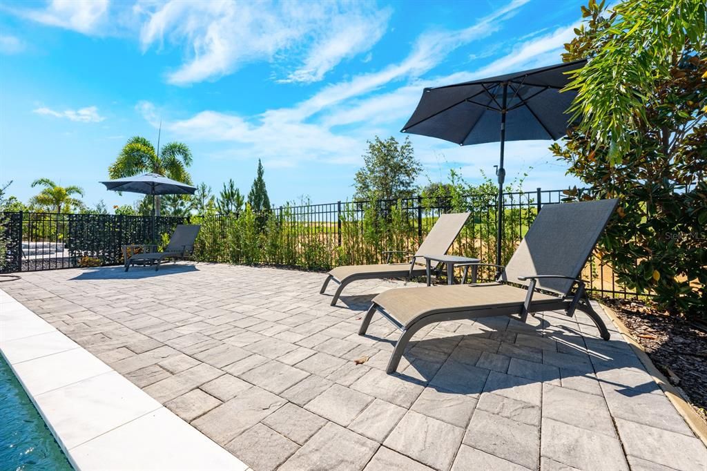 待售: $1,200,000 (5 贝兹, 3 浴室, 3239 平方英尺)