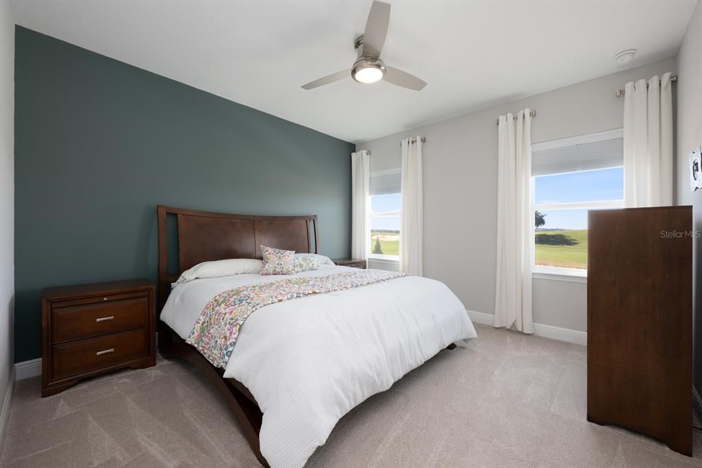 待售: $1,200,000 (5 贝兹, 3 浴室, 3239 平方英尺)