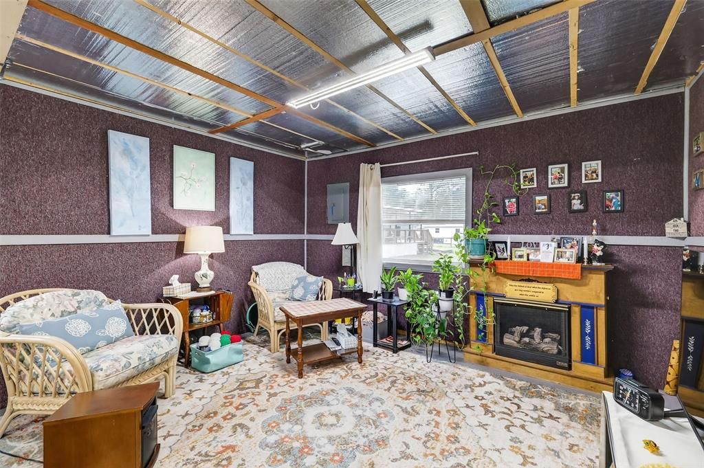 En Venta: $249,000 (3 camas, 2 baños, 1456 Pies cuadrados)