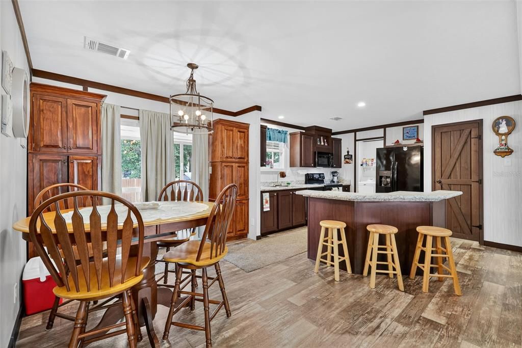 En Venta: $249,000 (3 camas, 2 baños, 1456 Pies cuadrados)