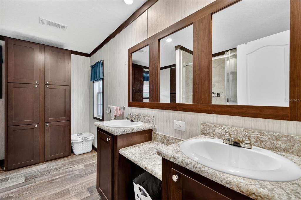 En Venta: $249,000 (3 camas, 2 baños, 1456 Pies cuadrados)