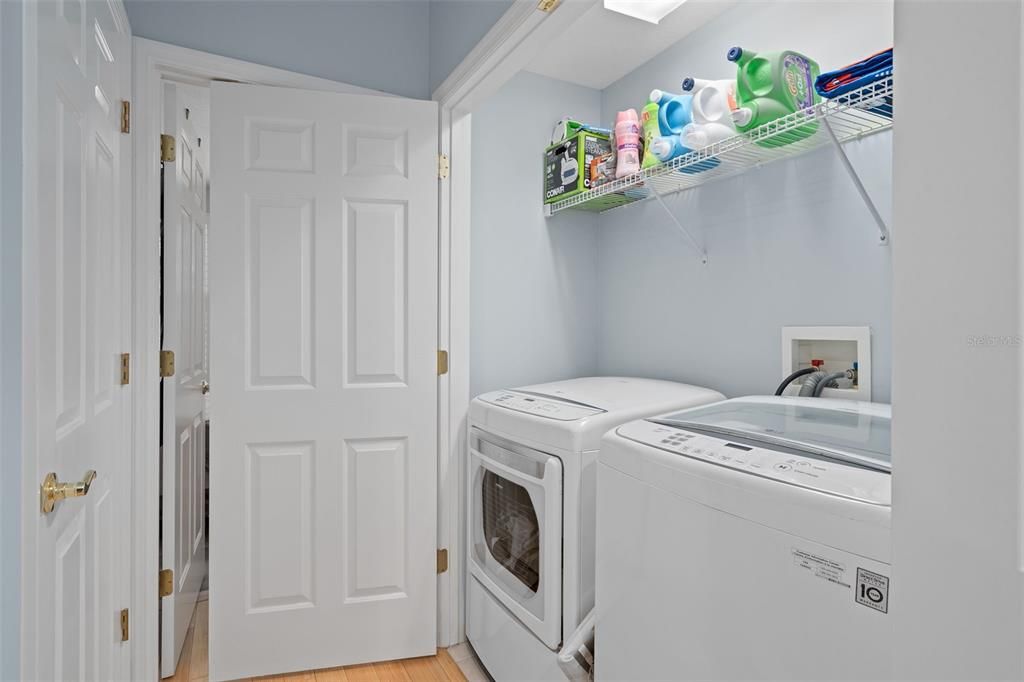 For Sale: $725,000 (3 beds, 2 baths, 2124 Square Feet)