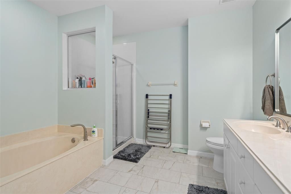 For Sale: $725,000 (3 beds, 2 baths, 2124 Square Feet)