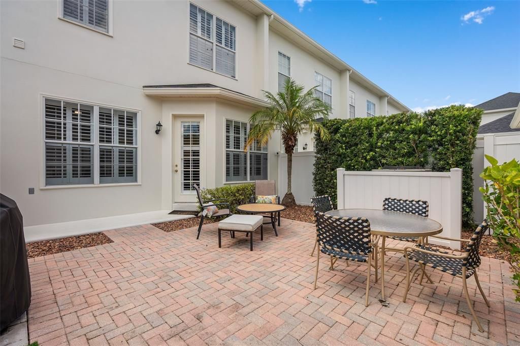 For Sale: $725,000 (3 beds, 2 baths, 2124 Square Feet)