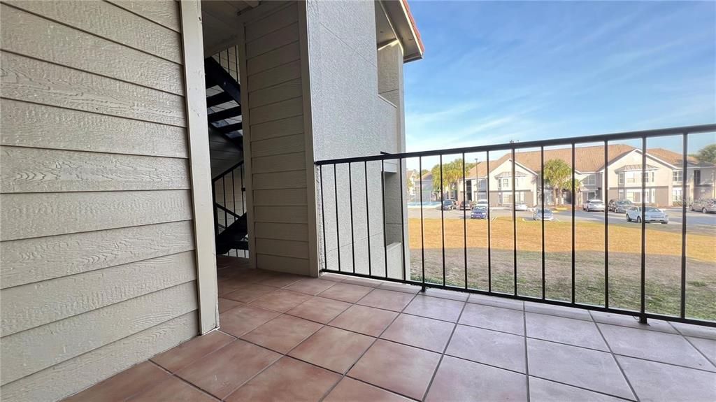 For Rent: $1,300 (1 beds, 1 baths, 661 Square Feet)