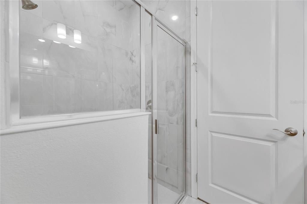 合同活跃: $575,000 (4 贝兹, 3 浴室, 2359 平方英尺)