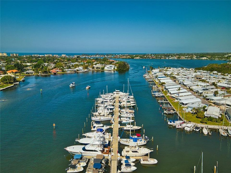 For Sale: $264,000 (2 beds, 2 baths, 1696 Square Feet)