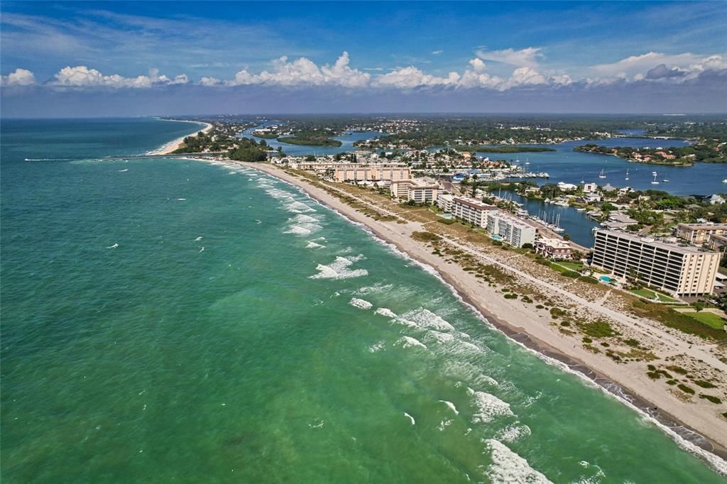 For Sale: $264,000 (2 beds, 2 baths, 1696 Square Feet)