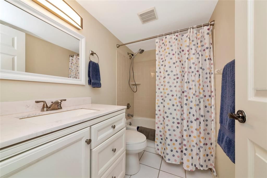 For Sale: $264,000 (2 beds, 2 baths, 1696 Square Feet)