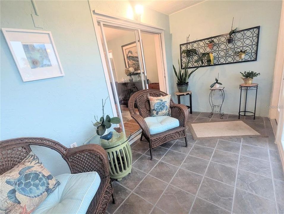 For Sale: $264,000 (2 beds, 2 baths, 1696 Square Feet)