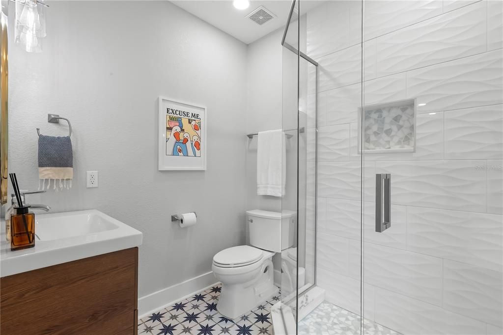 For Sale: $1,200,000 (4 beds, 5 baths, 3782 Square Feet)