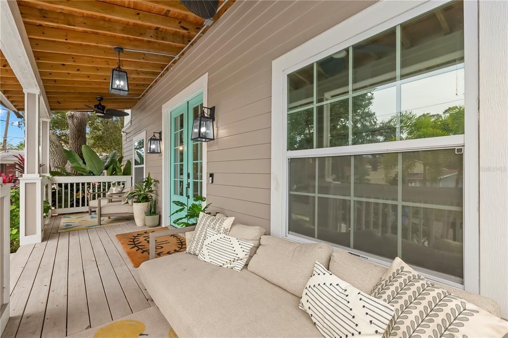 For Sale: $1,200,000 (4 beds, 5 baths, 3782 Square Feet)