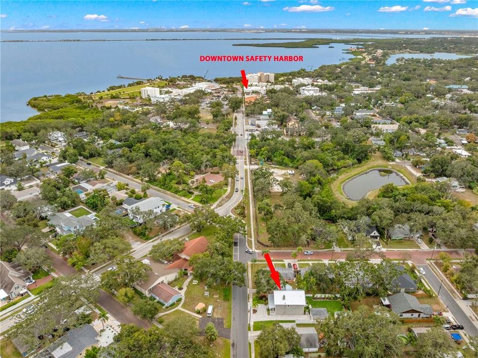 For Sale: $1,200,000 (4 beds, 5 baths, 3782 Square Feet)