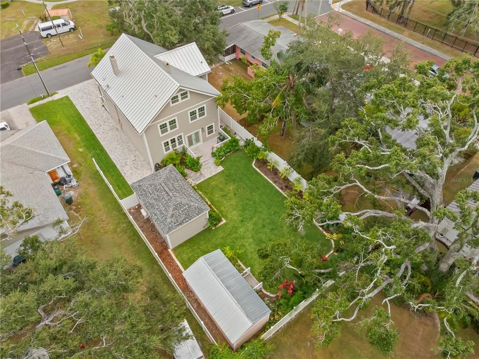 For Sale: $1,200,000 (4 beds, 5 baths, 3782 Square Feet)