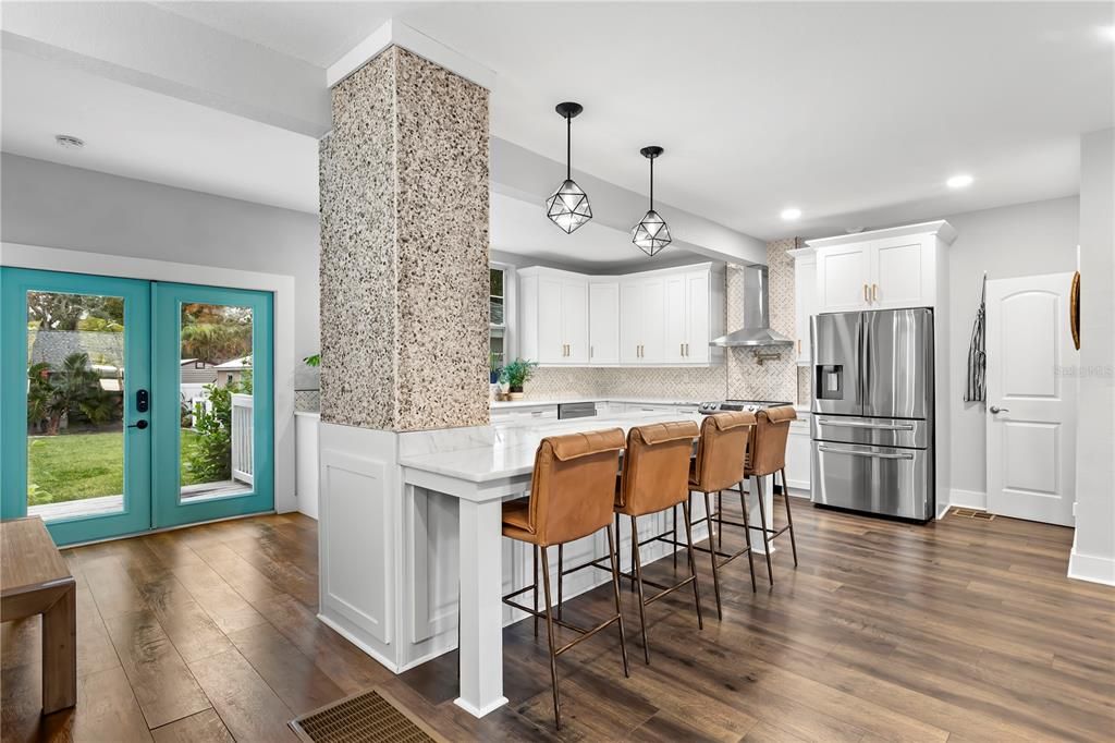 For Sale: $1,200,000 (4 beds, 5 baths, 3782 Square Feet)