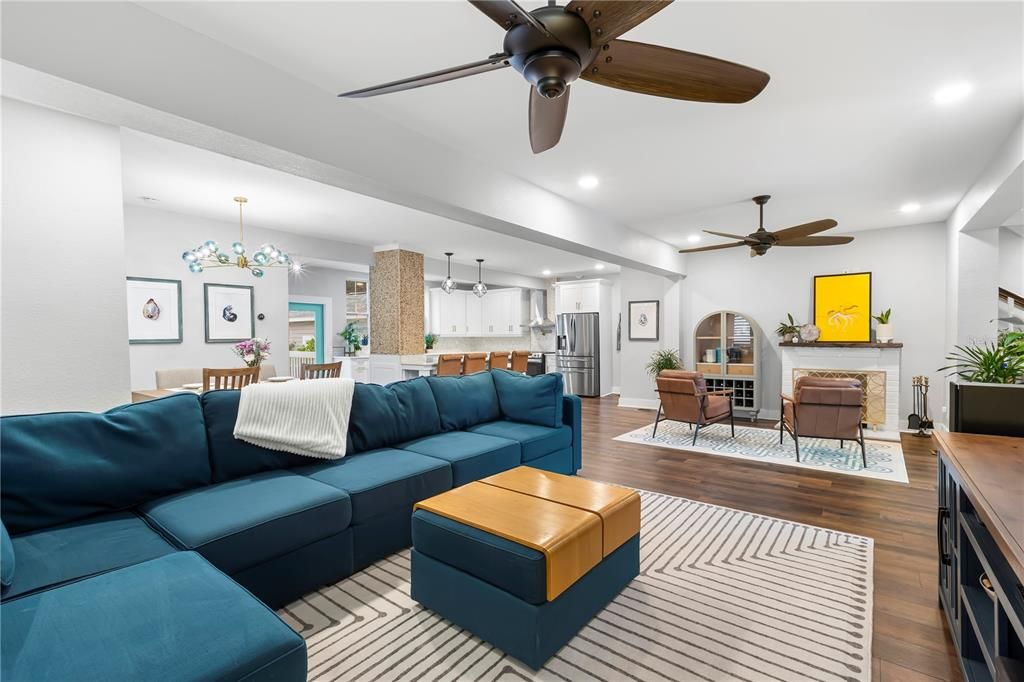 For Sale: $1,200,000 (4 beds, 5 baths, 3782 Square Feet)