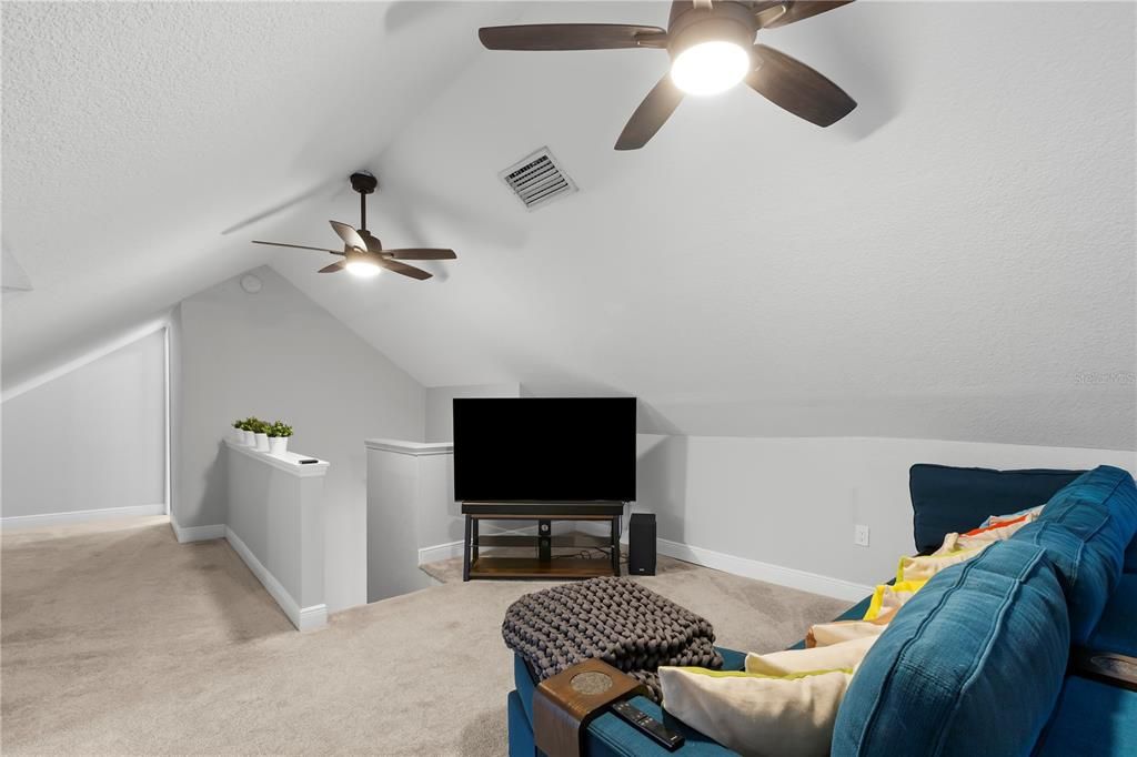 For Sale: $1,200,000 (4 beds, 5 baths, 3782 Square Feet)