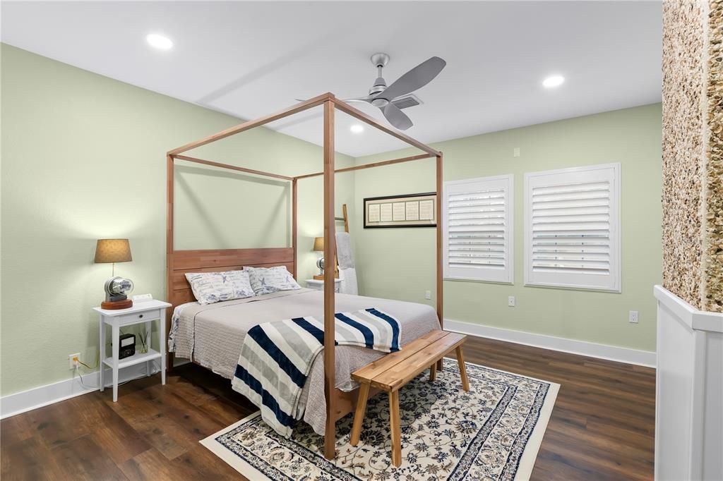 For Sale: $1,200,000 (4 beds, 5 baths, 3782 Square Feet)