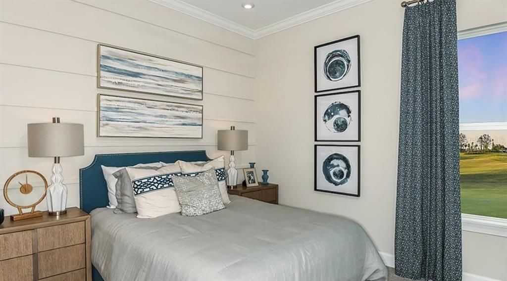 Active With Contract: $947,013 (3 beds, 3 baths, 2405 Square Feet)