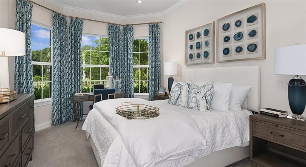 Active With Contract: $947,013 (3 beds, 3 baths, 2405 Square Feet)