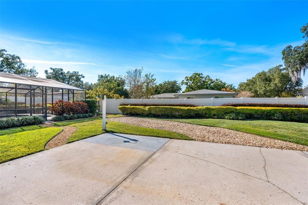 For Sale: $1,300,000 (4 beds, 2 baths, 2116 Square Feet)