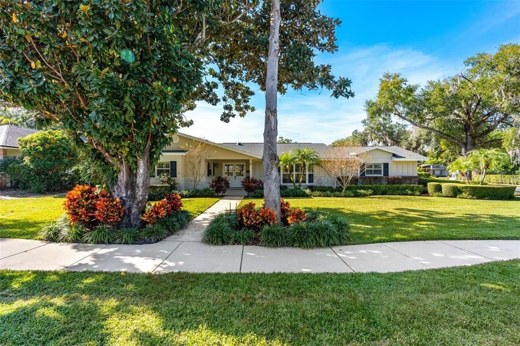 For Sale: $1,300,000 (4 beds, 2 baths, 2116 Square Feet)