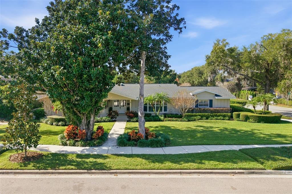 For Sale: $1,300,000 (4 beds, 2 baths, 2116 Square Feet)