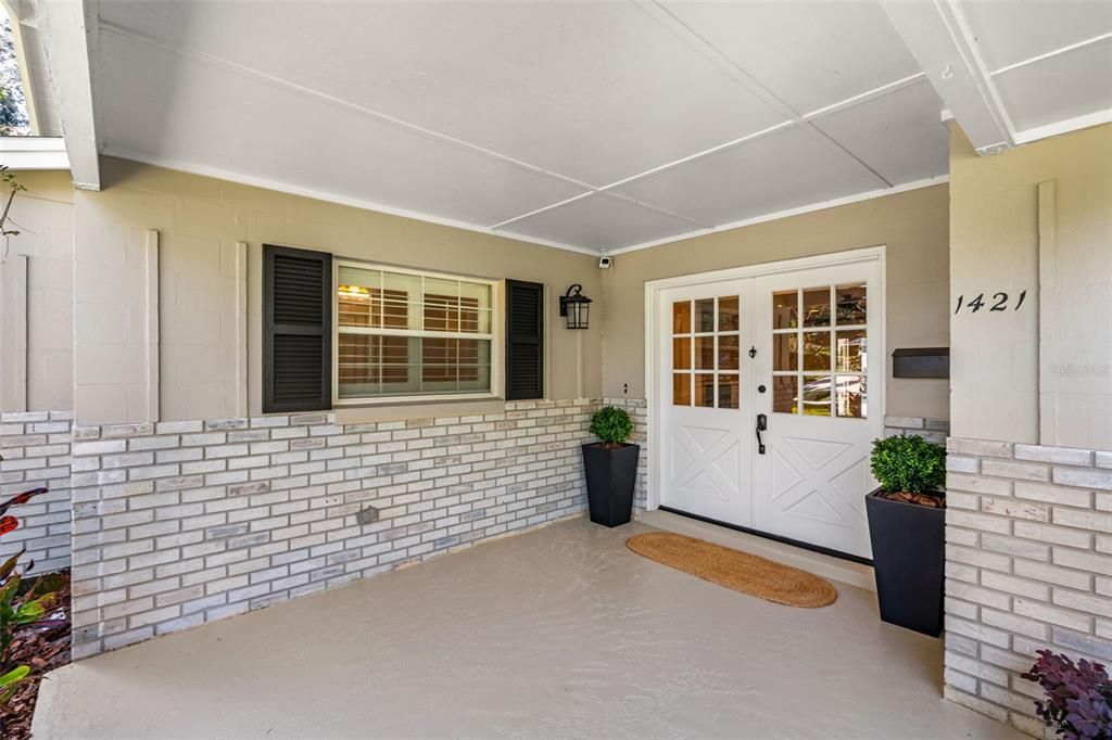 For Sale: $1,300,000 (4 beds, 2 baths, 2116 Square Feet)