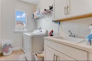 For Rent: $4,490 (4 beds, 3 baths, 3091 Square Feet)