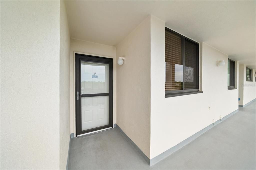 待售: $389,000 (2 贝兹, 2 浴室, 1225 平方英尺)