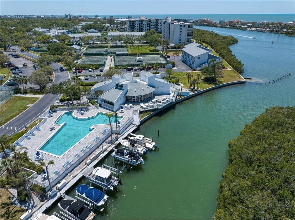 待售: $389,000 (2 贝兹, 2 浴室, 1225 平方英尺)