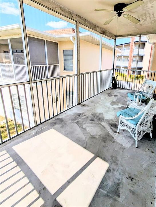 待售: $123,000 (2 贝兹, 2 浴室, 1186 平方英尺)