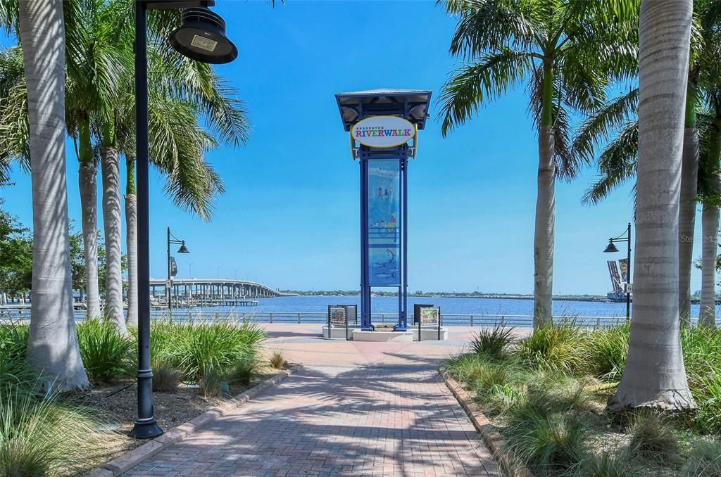 For Sale: $528,000 (4 beds, 3 baths, 1552 Square Feet)