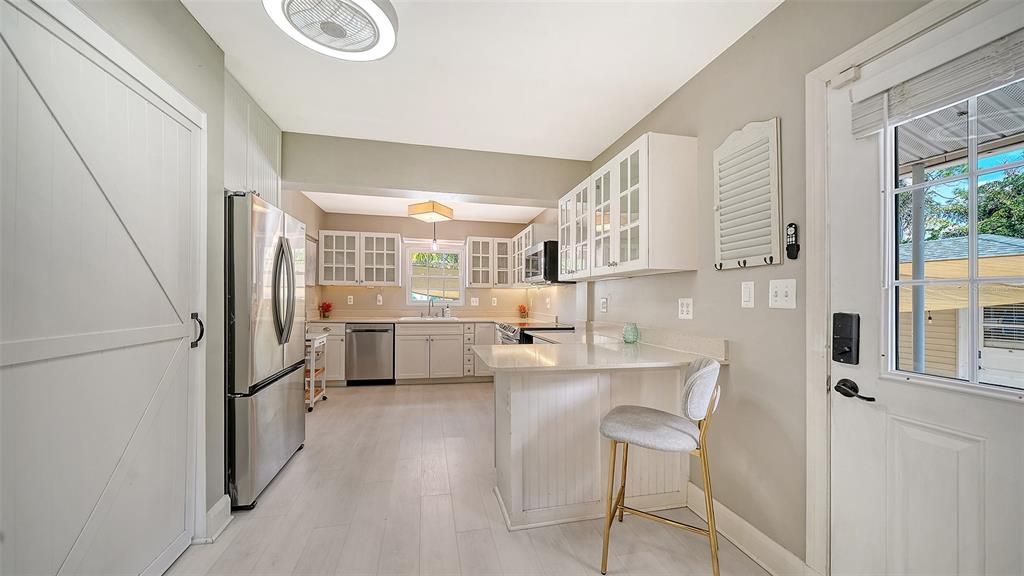 For Sale: $528,000 (4 beds, 3 baths, 1552 Square Feet)