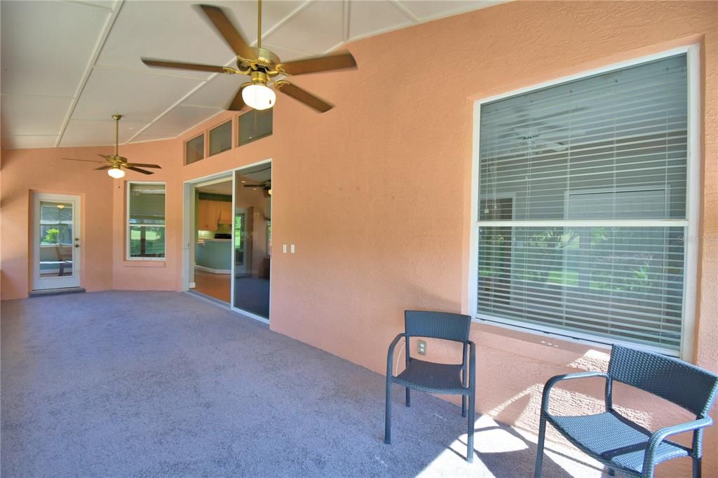 For Sale: $425,000 (3 beds, 2 baths, 2263 Square Feet)