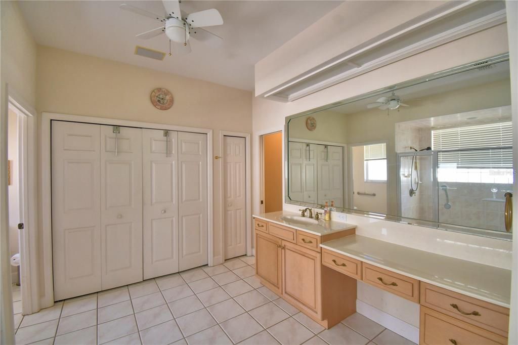 For Sale: $425,000 (3 beds, 2 baths, 2263 Square Feet)