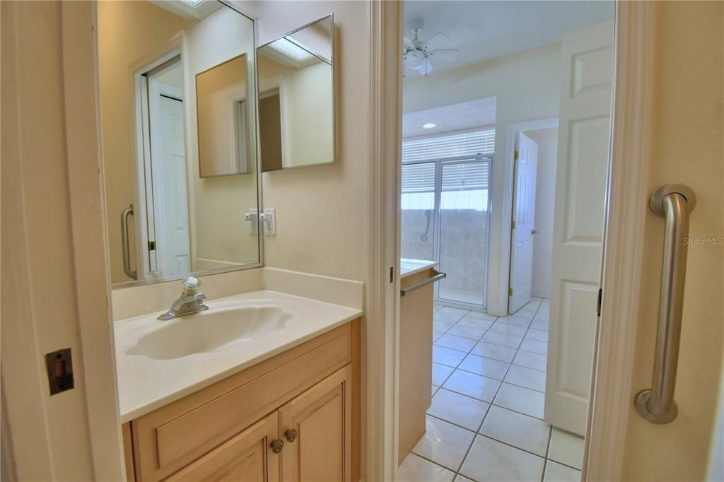 For Sale: $425,000 (3 beds, 2 baths, 2263 Square Feet)