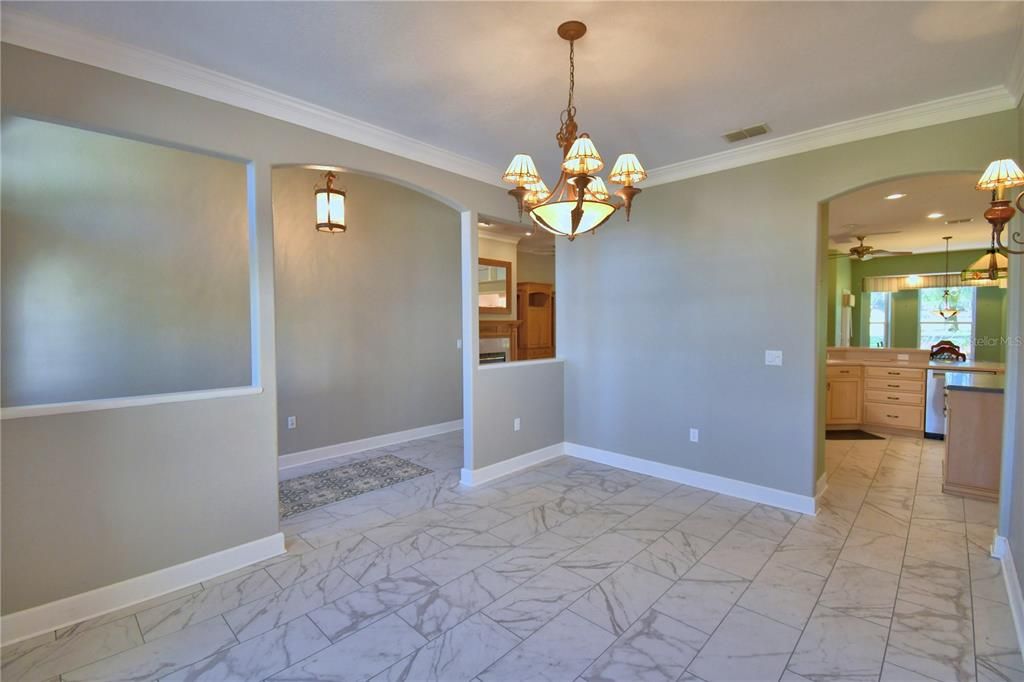 For Sale: $425,000 (3 beds, 2 baths, 2263 Square Feet)