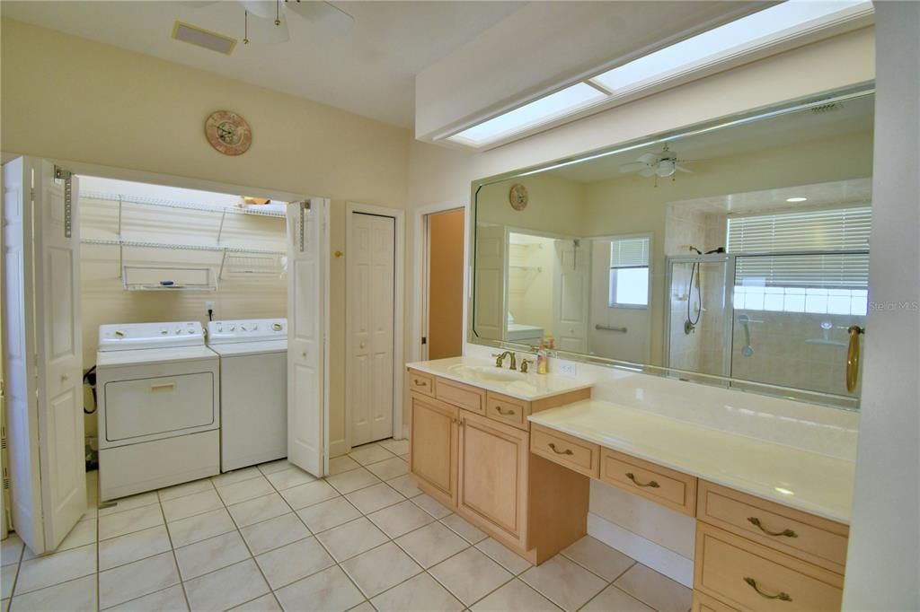 For Sale: $425,000 (3 beds, 2 baths, 2263 Square Feet)