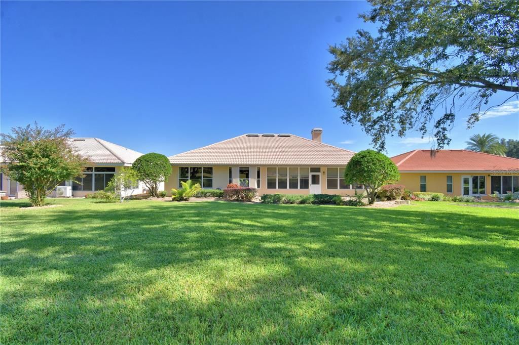 For Sale: $425,000 (3 beds, 2 baths, 2263 Square Feet)