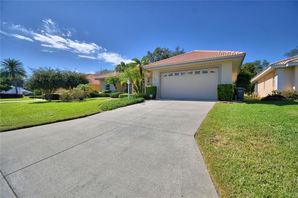 For Sale: $425,000 (3 beds, 2 baths, 2263 Square Feet)