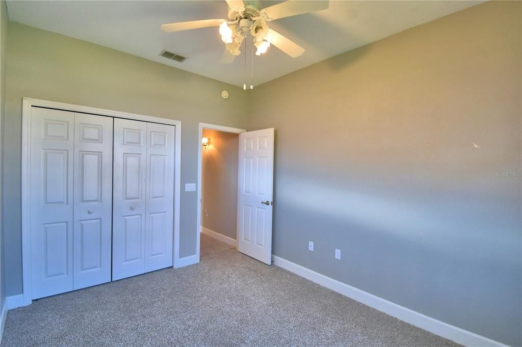 For Sale: $425,000 (3 beds, 2 baths, 2263 Square Feet)