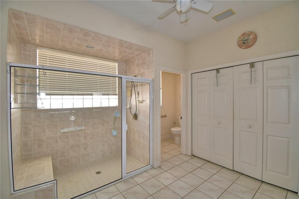 For Sale: $425,000 (3 beds, 2 baths, 2263 Square Feet)