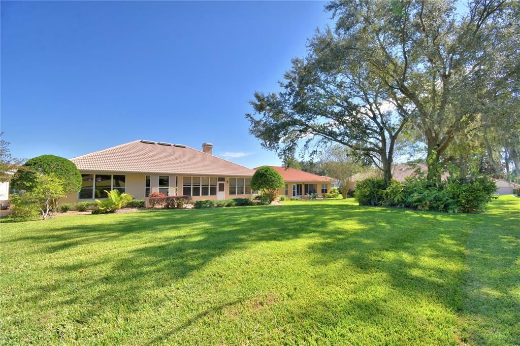 For Sale: $425,000 (3 beds, 2 baths, 2263 Square Feet)