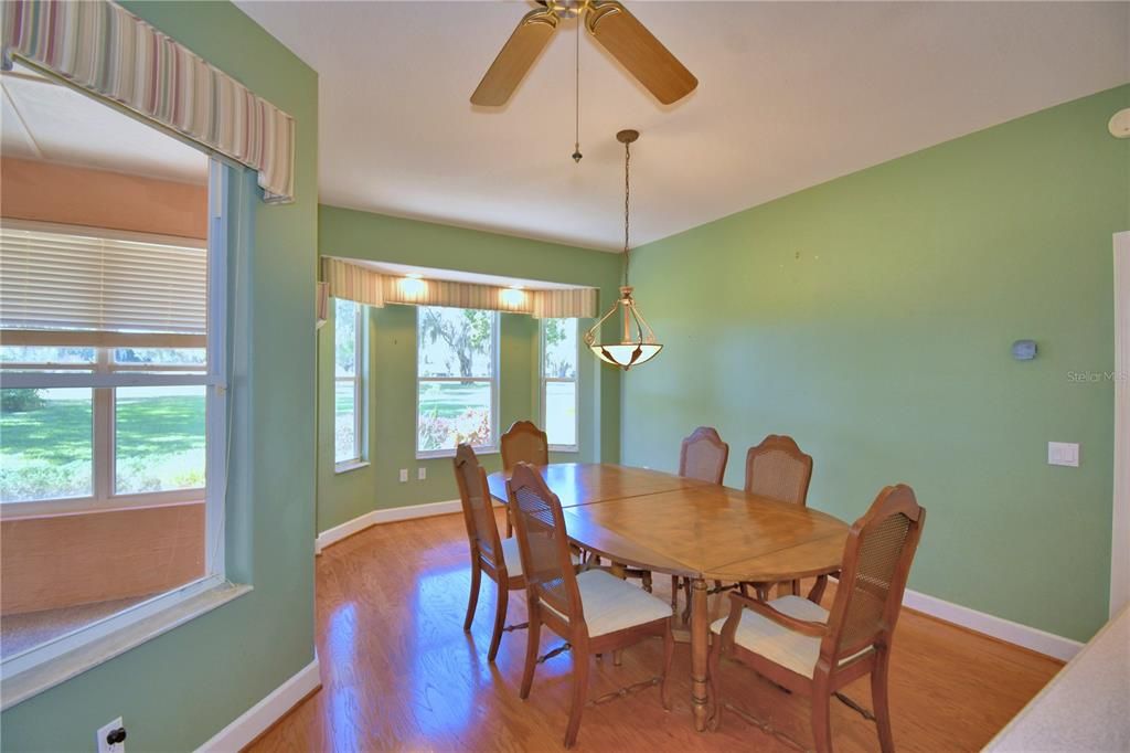 For Sale: $425,000 (3 beds, 2 baths, 2263 Square Feet)