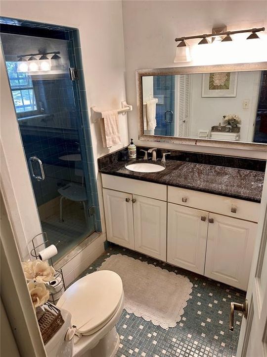 合同活跃: $299,000 (3 贝兹, 2 浴室, 1627 平方英尺)